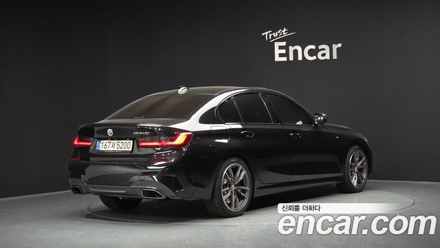 BMW 3-Series 2022 — photo 2