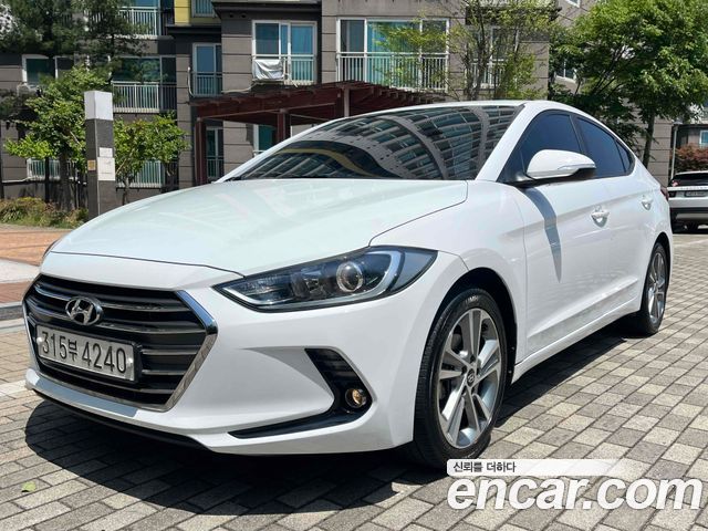 Hyundai AVANTE 2018 — photo 1