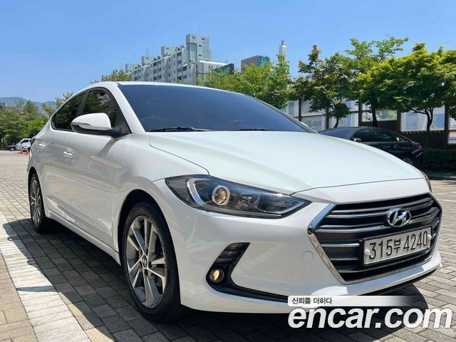 Hyundai AVANTE 2018 — photo 3