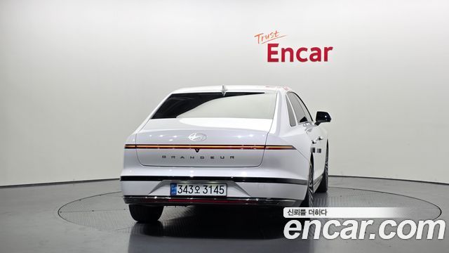 Hyundai Grandeur 2023 — photo 4