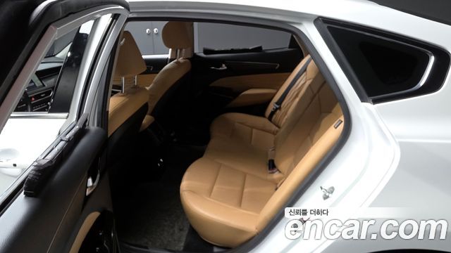 Kia K7 2020 — photo 16