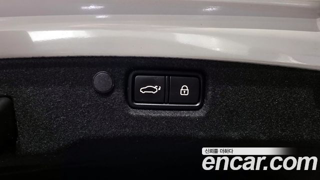 Kia K7 2020 — photo 30