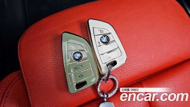 BMW 1-Series 2022 — photo 24