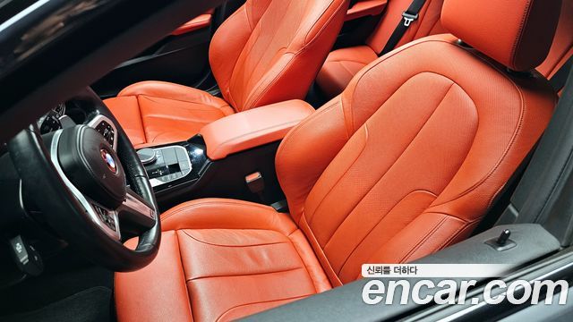 BMW 1-Series 2022 — photo 30