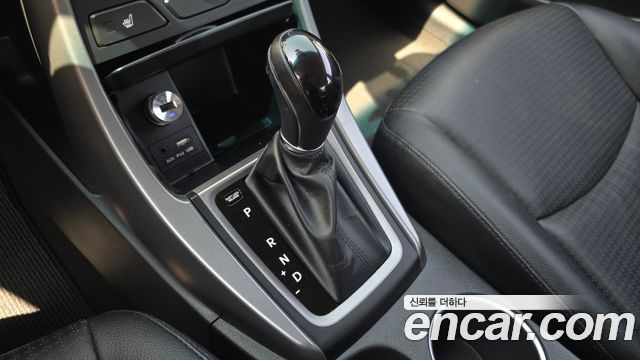 Hyundai AVANTE 2015 — photo 12