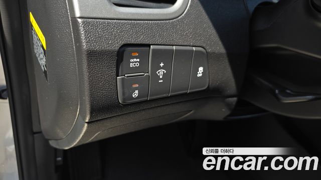 Hyundai AVANTE 2015 — photo 24