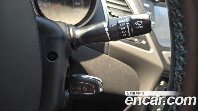 Hyundai AVANTE 2015 — photo 28