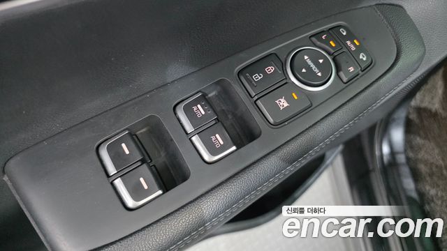 Kia Sorento 2016 — photo 12