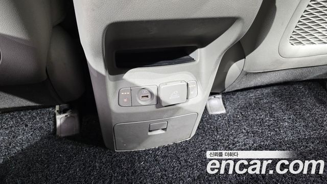 Kia Canival 2016 — photo 19