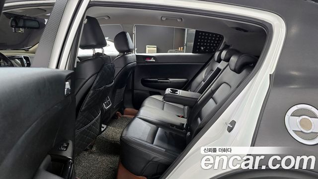 Kia Sportage 2016 — photo 12