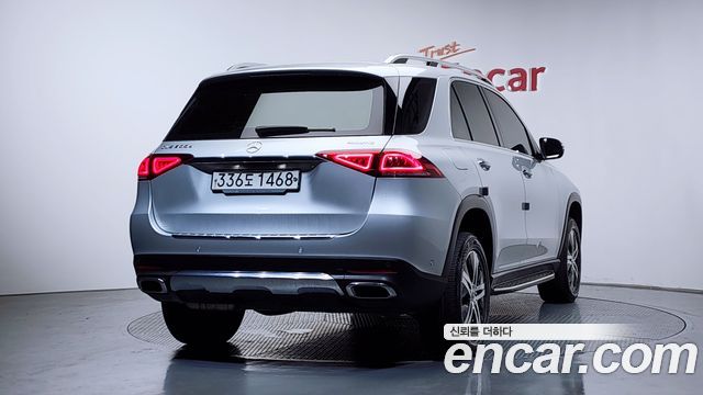 Mercedes-Benz GLE-Class 2019 — photo 2