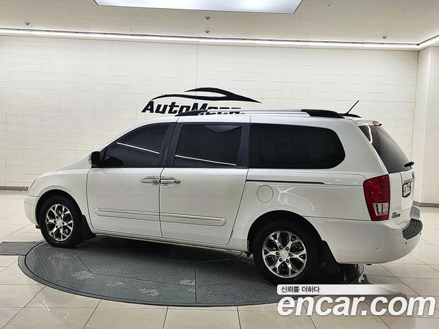 Kia Canival 2014 — photo 4