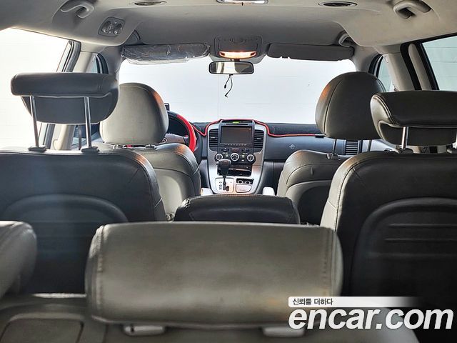 Kia Canival 2014 — photo 12