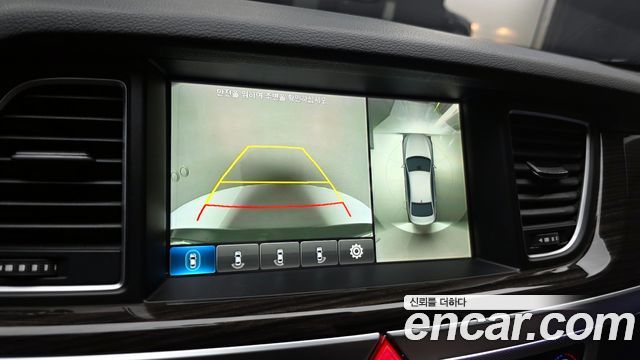Genesis G80 2017 — photo 22