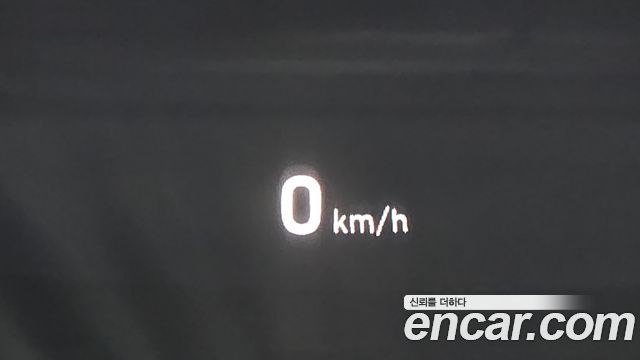 Genesis G80 2017 — photo 23