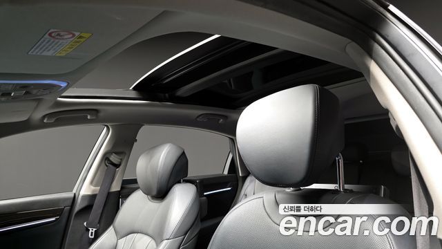 Genesis G80 2017 — photo 24