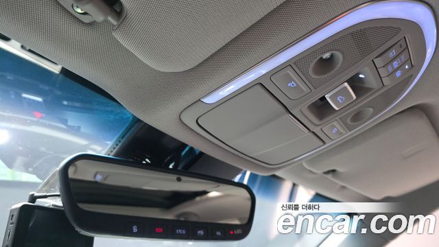 Genesis G80 2017 — photo 27