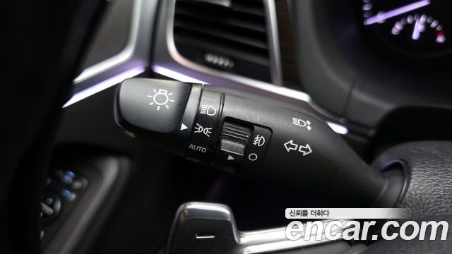 Genesis G80 2017 — photo 29