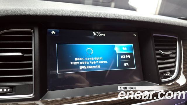 Genesis G80 2017 — photo 33