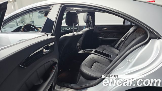 Mercedes-Benz CLS-Class 2013 — photo 11