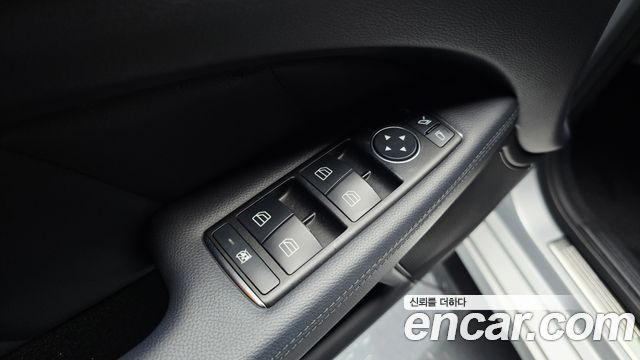 Mercedes-Benz CLS-Class 2013 — photo 14