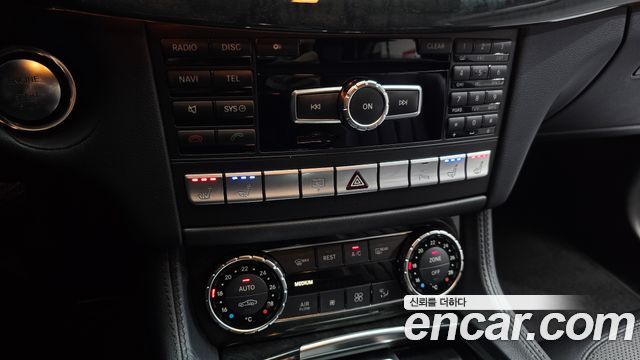 Mercedes-Benz CLS-Class 2013 — photo 17