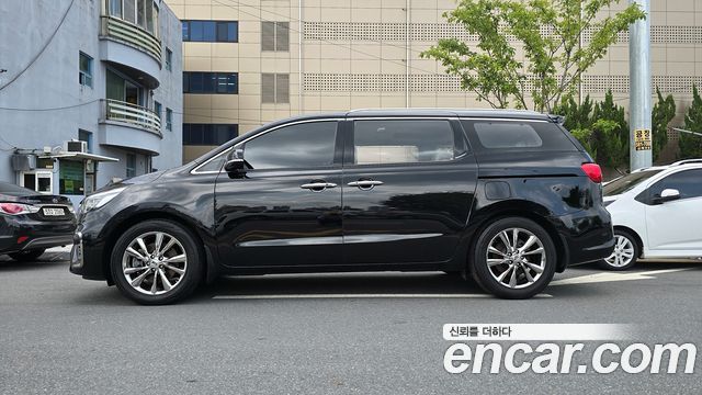 Kia Canival 2020 — photo 3