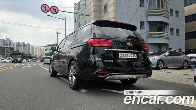 Kia Canival 2020 — photo 5