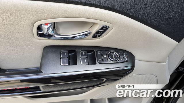Kia Canival 2020 — photo 7