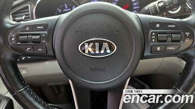 Kia Canival 2020 — photo 9