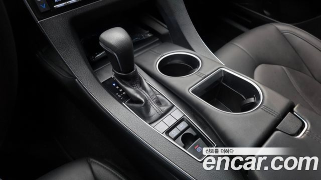 Toyota Avalon 2019 — photo 12