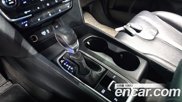 Hyundai Santafe 2019 — photo 12