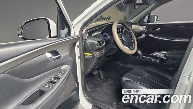 Hyundai Santafe 2019 — photo 16