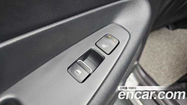 Hyundai Santafe 2019 — photo 22