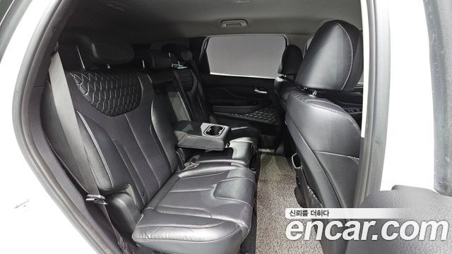 Hyundai Santafe 2019 — photo 23