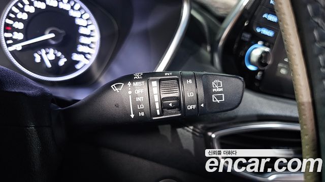 Hyundai Santafe 2019 — photo 30