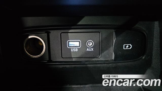 Hyundai Santafe 2019 — photo 32