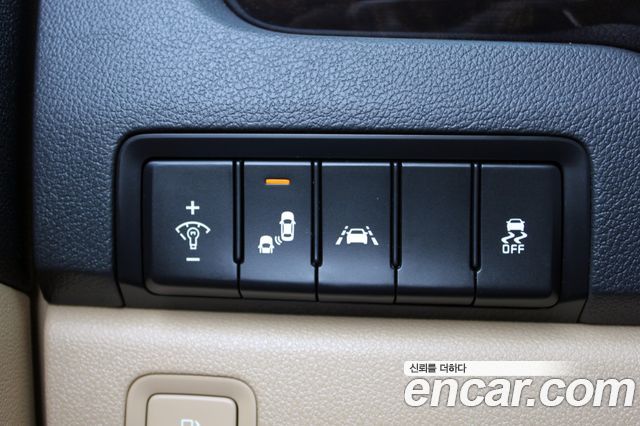 Kia Canival 2020 — photo 16