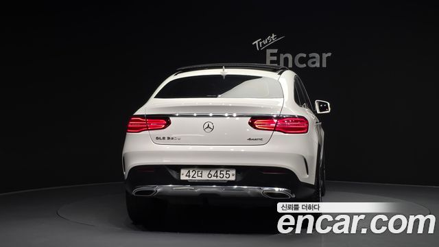 Mercedes-Benz GLE-Class 2017 — photo 4