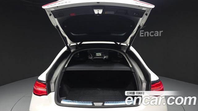 Mercedes-Benz GLE-Class 2017 — photo 26