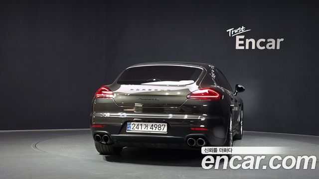 Porsche Panamera 2014 — photo 4