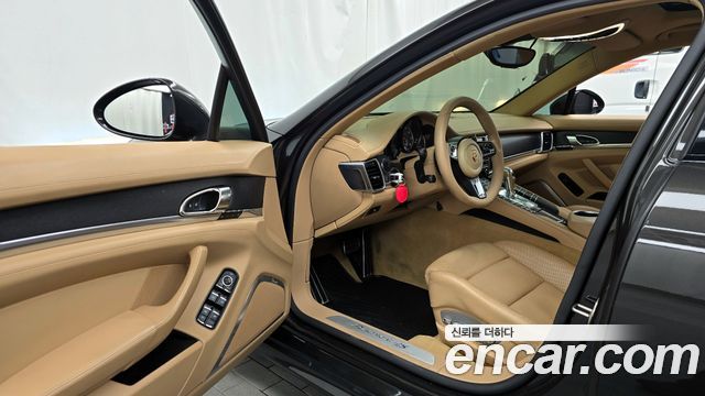 Porsche Panamera 2014 — photo 10