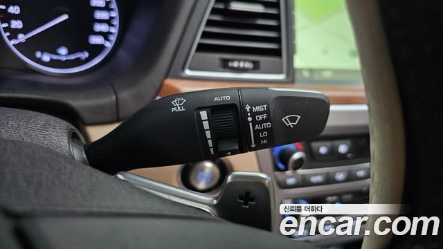 Hyundai Genesis 2015 — photo 28