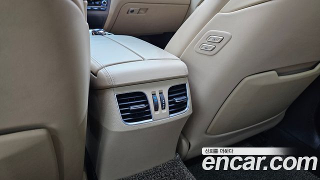 Hyundai Genesis 2015 — photo 29