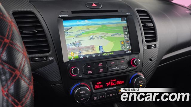 Kia K3 2014 — photo 13