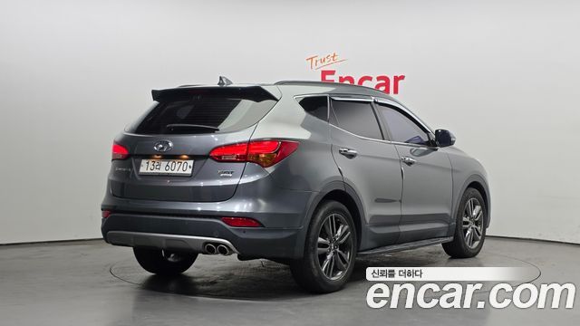 Hyundai Santafe 2015 — photo 2