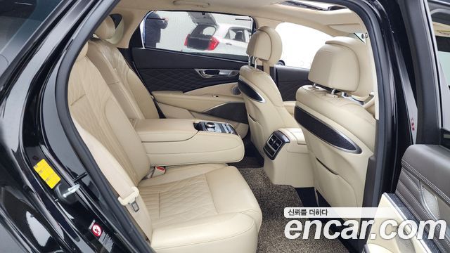 Kia K9 2022 — photo 11