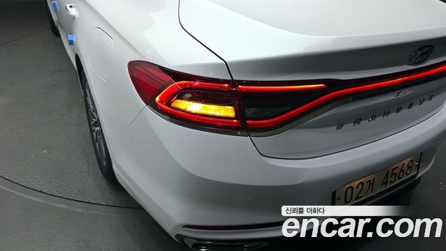 Hyundai Grandeur 2018 — photo 9