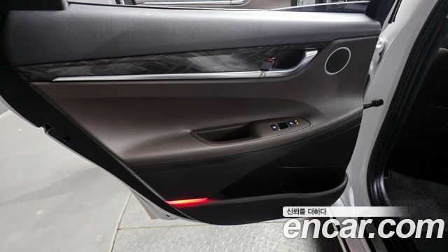 Hyundai Grandeur 2018 — photo 15