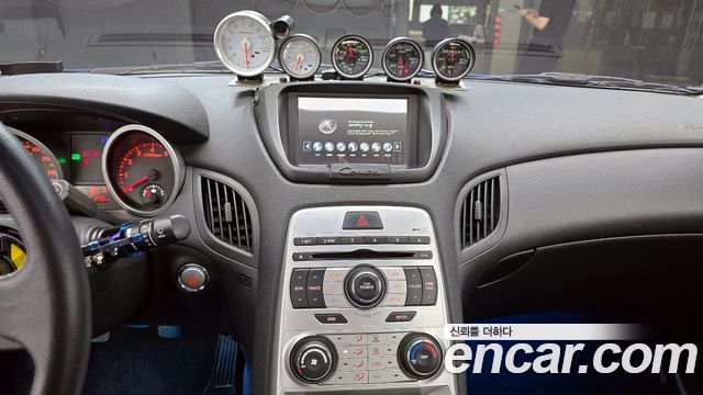 Hyundai Genesis 2009 — photo 14